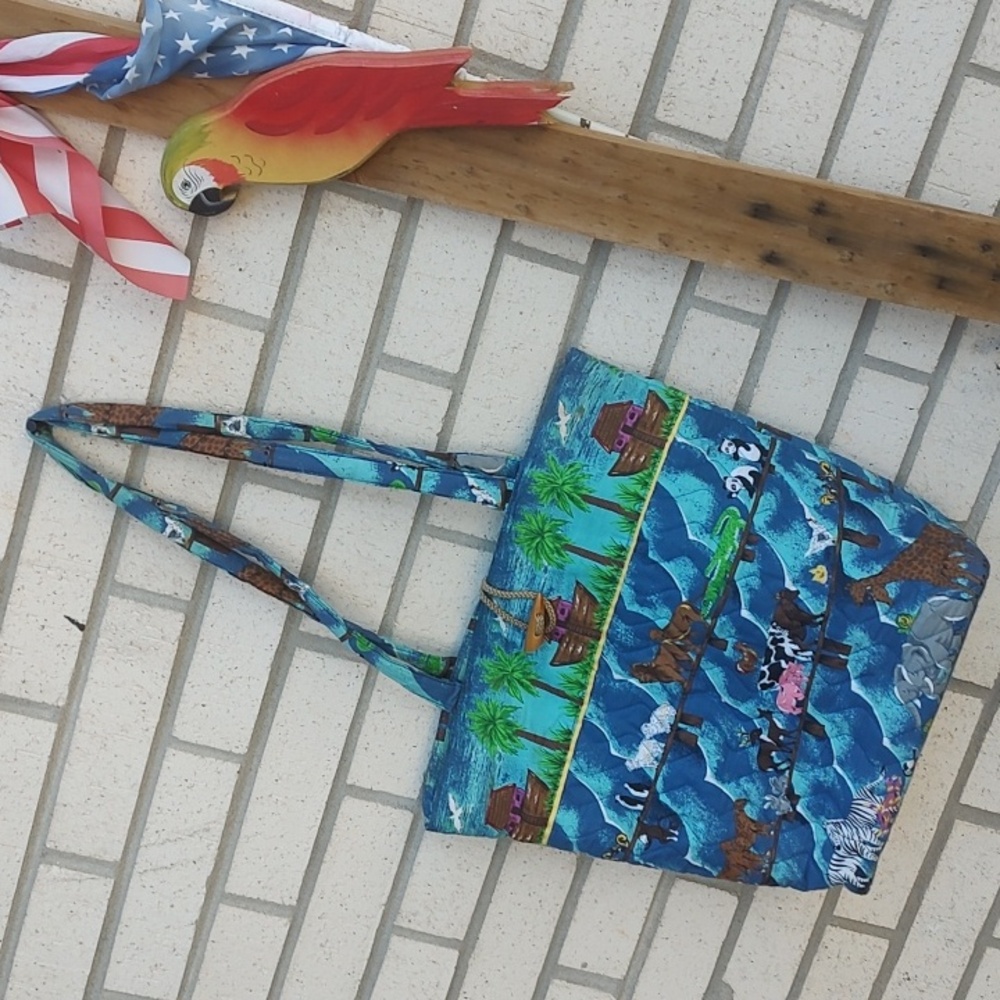 Noah's Ark Tote - Picture 4 of 10